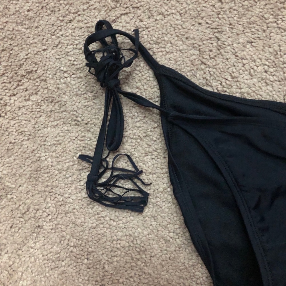 NWOT fringe bikini bottoms - Picture 2 of 5
